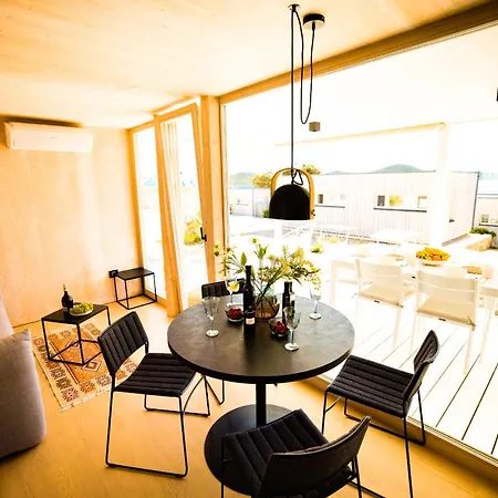 Holiday home Buqez 12